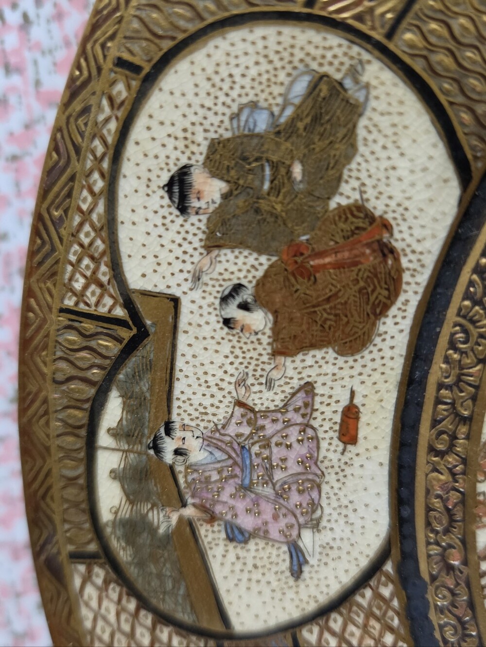 Antique Japanese Satsuma Kutani Ware Decorative Plate Geisha Gilt Hand Painted - Picture 12 of 12